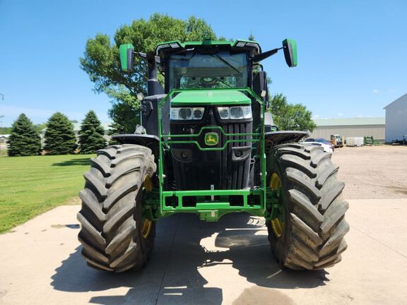 2023 John Deere 7R 290 Tractor