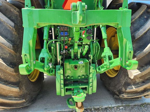 2023 John Deere 7R 290 Tractor