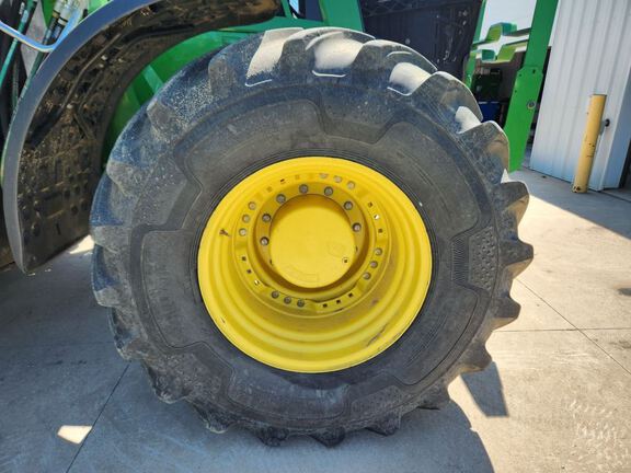 2023 John Deere 7R 290 Tractor