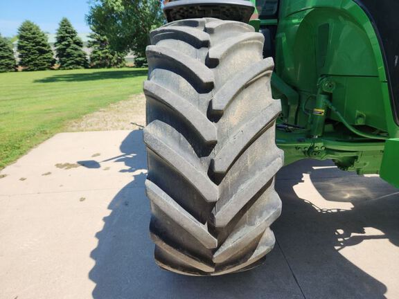 2023 John Deere 7R 290 Tractor