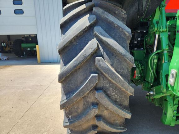 2023 John Deere 7R 290 Tractor