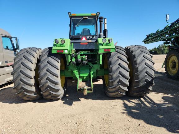 1995 John Deere 8970 Tractor 4WD
