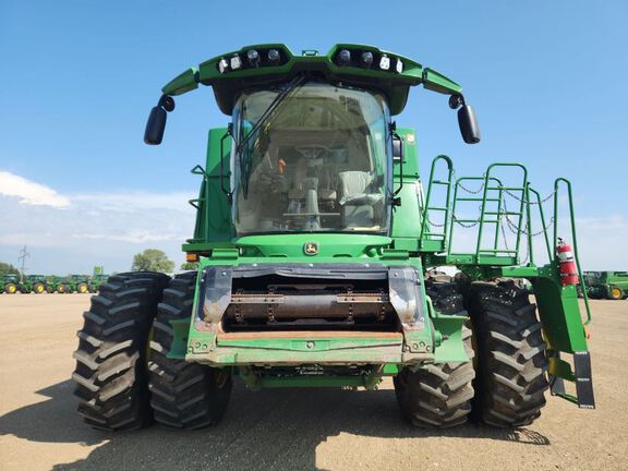 2022 John Deere S780 Combine