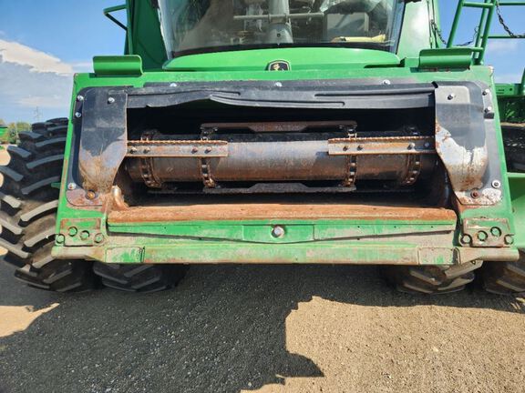 2022 John Deere S780 Combine