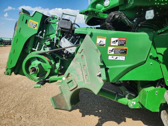 2022 John Deere S780 Combine