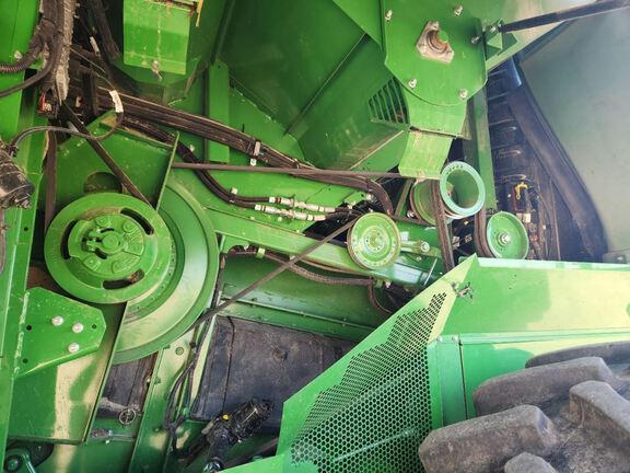 2022 John Deere S780 Combine