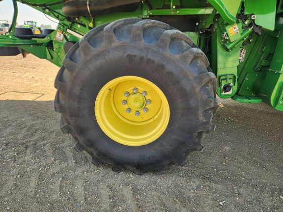 2022 John Deere S780 Combine