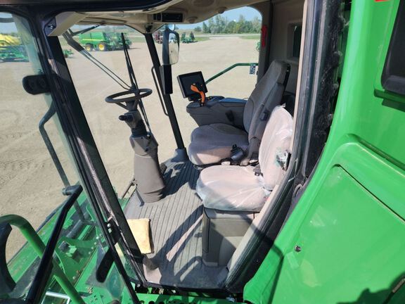 2022 John Deere S780 Combine