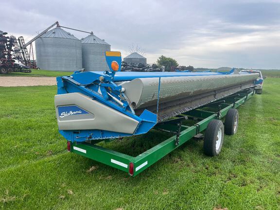 2020 Shelbourne XCV42 Header Combine