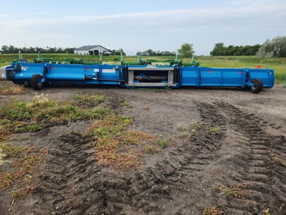 2020 Shelbourne XCV42 Header Combine