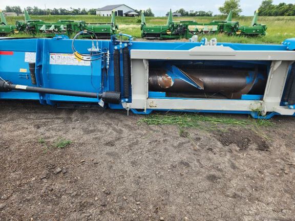 2020 Shelbourne XCV42 Header Combine