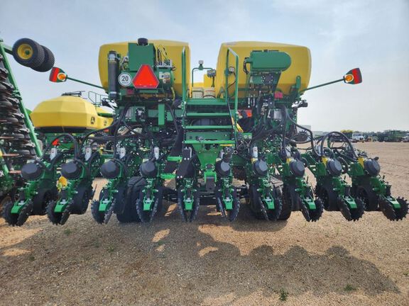 2024 John Deere DB66 Planter