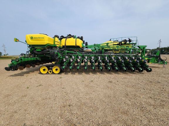 2024 John Deere DB66 Planter