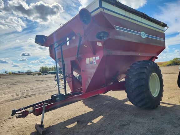 J&M 750 Grain Cart