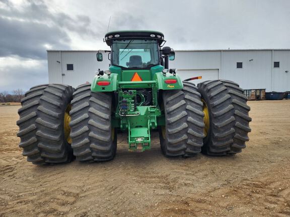 2012 John Deere 9560R Tractor 4WD
