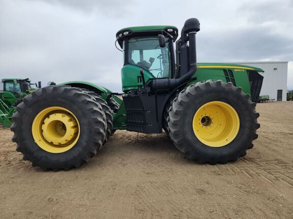 2012 John Deere 9560R Tractor 4WD