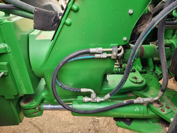 2012 John Deere 9560R Tractor 4WD