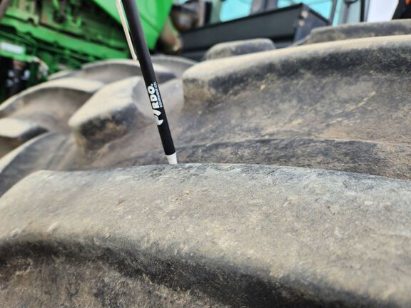 2012 John Deere 9560R Tractor 4WD