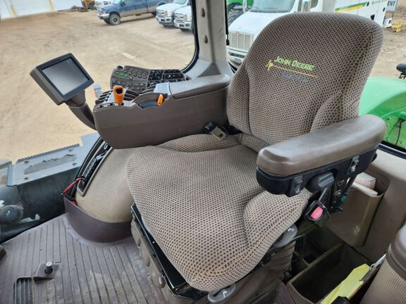 2012 John Deere 9560R Tractor 4WD