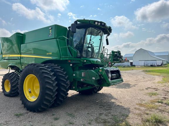 2022 John Deere S770 Combine