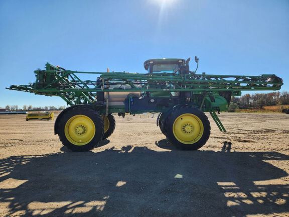 2020 John Deere R4038 Sprayer/High Clearance