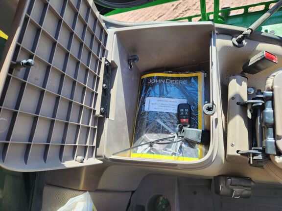 2020 John Deere R4038 Sprayer/High Clearance