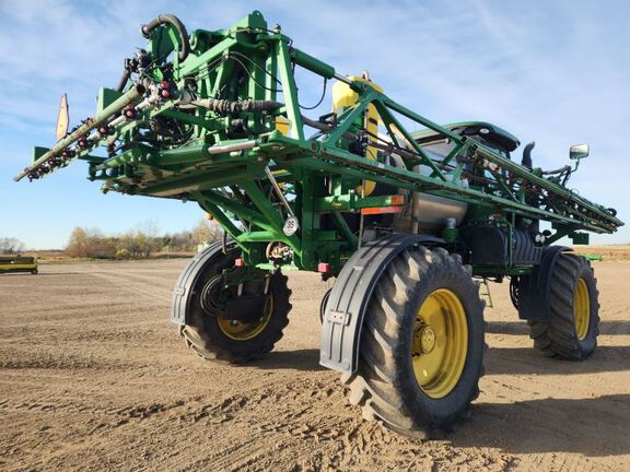 2014 John Deere R4038 Sprayer/High Clearance