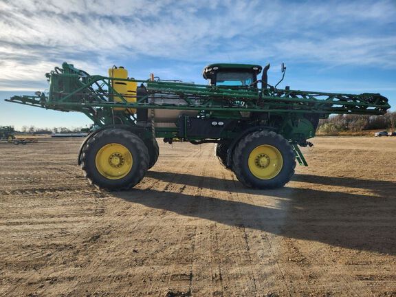 2014 John Deere R4038 Sprayer/High Clearance