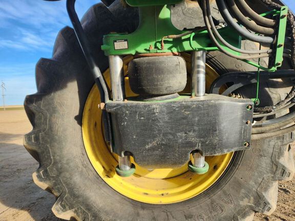 2014 John Deere R4038 Sprayer/High Clearance