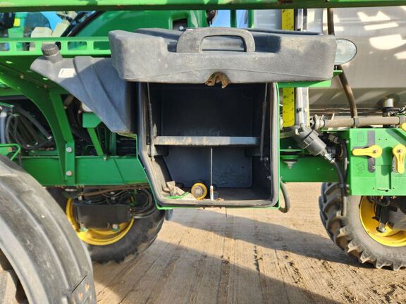2014 John Deere R4038 Sprayer/High Clearance