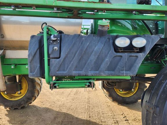 2014 John Deere R4038 Sprayer/High Clearance