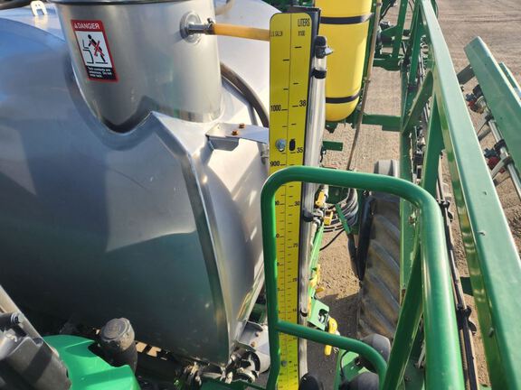 2014 John Deere R4038 Sprayer/High Clearance