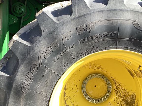 2023 John Deere S780 Combine