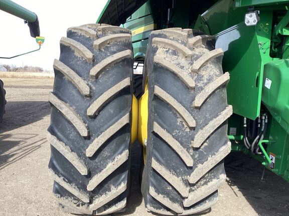 2023 John Deere S780 Combine