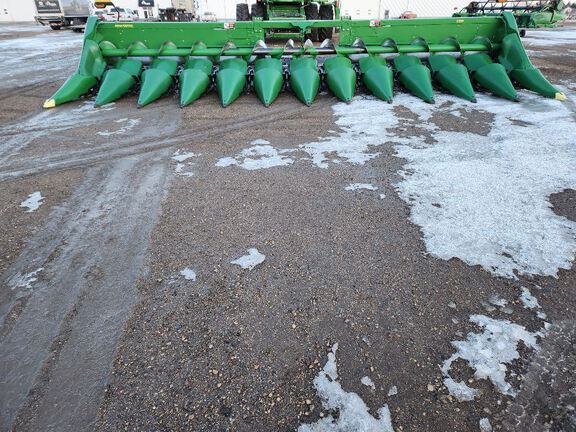 2023 John Deere C12R Header Corn Head