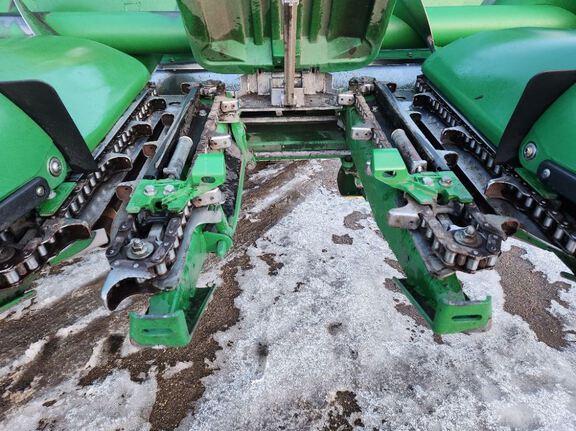 2023 John Deere C12R Header Corn Head