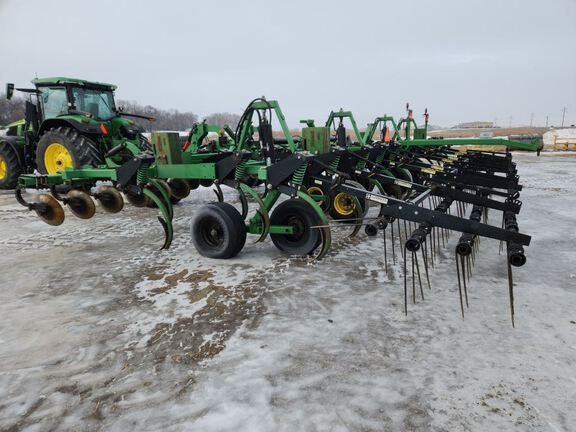 Summers DISK CHISEL Chisel Plow