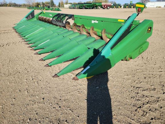 Misc 1820 Header Corn Head