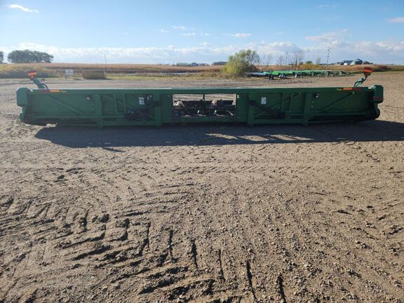 Misc 1820 Header Corn Head