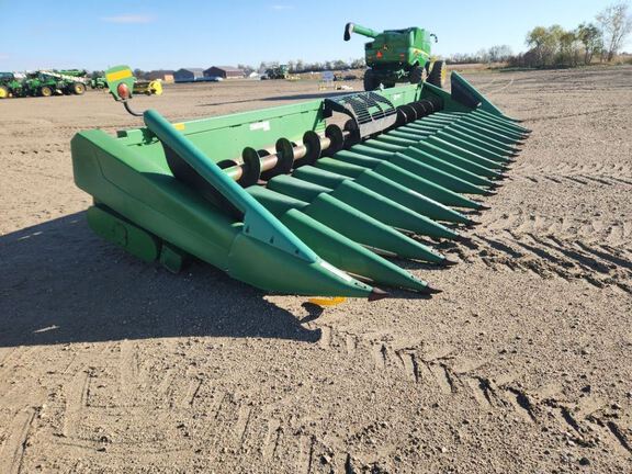 Misc 1820 Header Corn Head