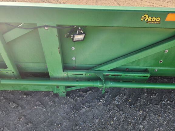 Misc 1820 Header Corn Head