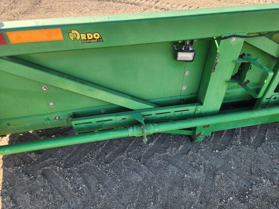Misc 1820 Header Corn Head
