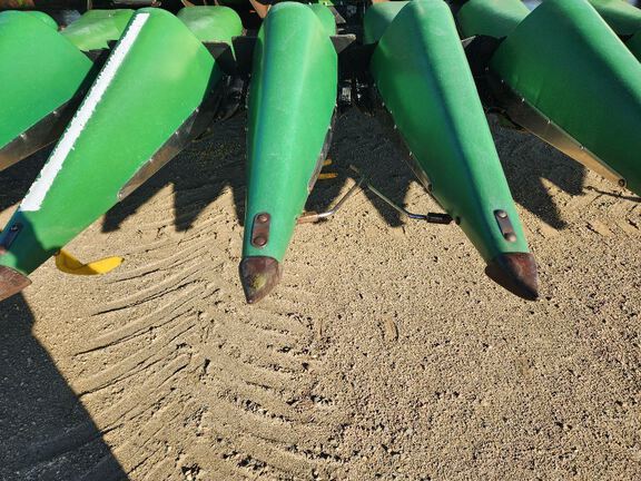 Misc 1820 Header Corn Head