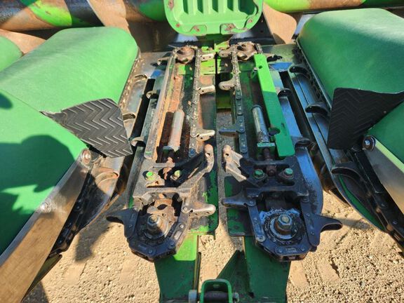 Misc 1820 Header Corn Head