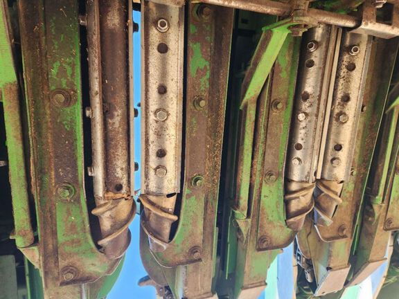 Misc 1820 Header Corn Head