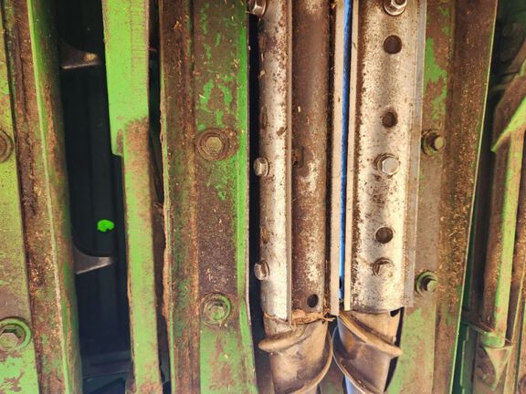 Misc 1820 Header Corn Head