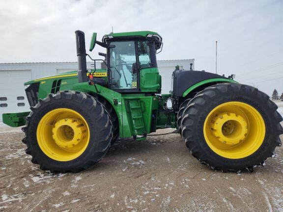 2024 John Deere 9R 640 Tractor 4WD