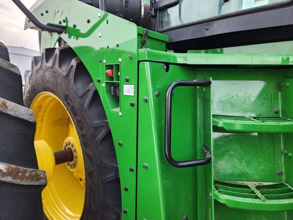 2024 John Deere 9R 640 Tractor 4WD