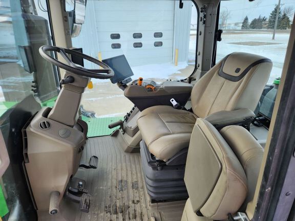 2024 John Deere 9R 640 Tractor 4WD