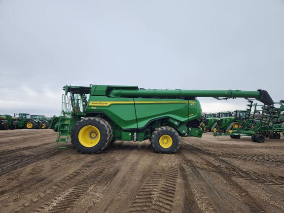 2021 John Deere X9 1000 Combine